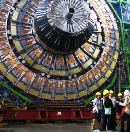 LHC sube su potencia y podrás ver el choque de partículas por Internet