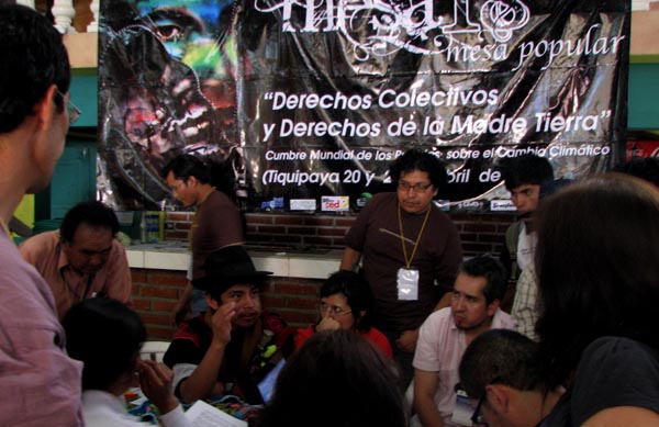 La otra mesa de la conferencia de Cochabamba