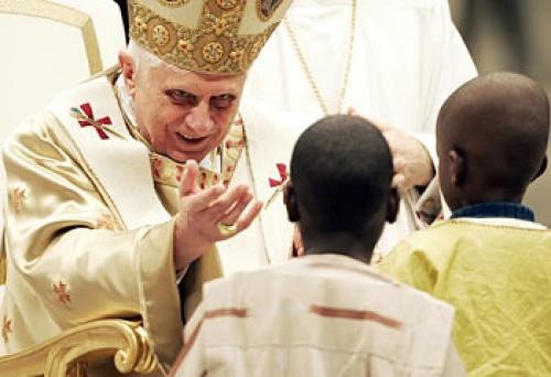 Demandan en EE UU al Papa y al Vaticano por presuntos abusos