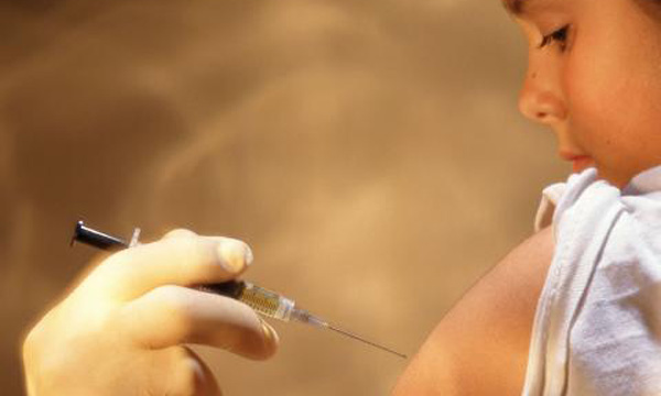 Vacunación contra H1N1: OMS cuestionada por lazos con farmacéuticas