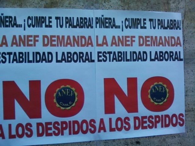 Funcionarios de Mineduc convocan paro nacional por despidos en administración pública