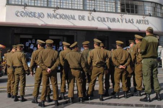 Funcionarios del CNCA demandaron a Ministro por despidos