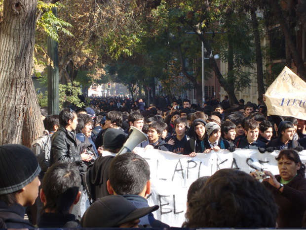 Comunidad del Liceo de Aplicación en movilización activa por su reconstrucción