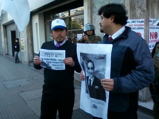 Trabajadores del Mineduc en paro por despidos injustificados