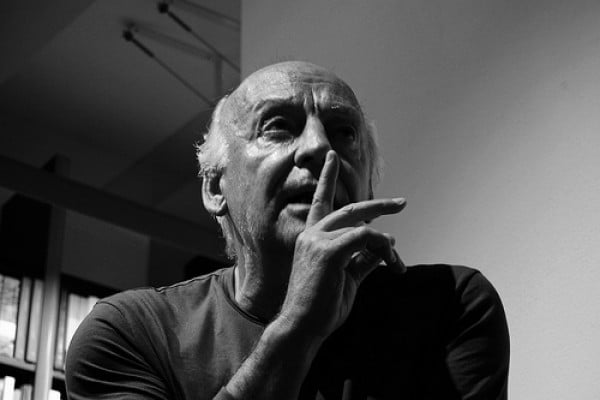 Galeano llama a terminar con la violencia en Colombia, nacida de la injusticia social