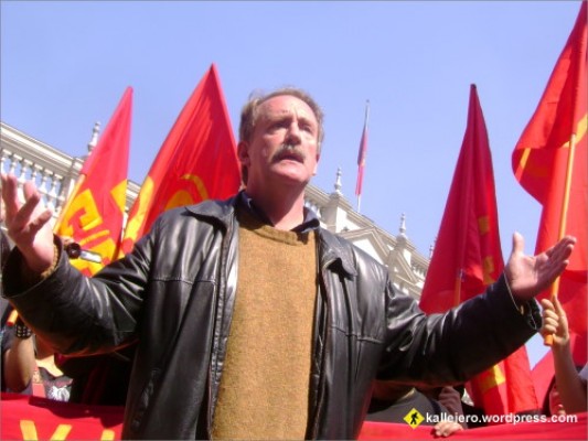 Eduardo Artés, primer Secretario del Partido Comunista Chileno:»se está incubando el reventón social»
