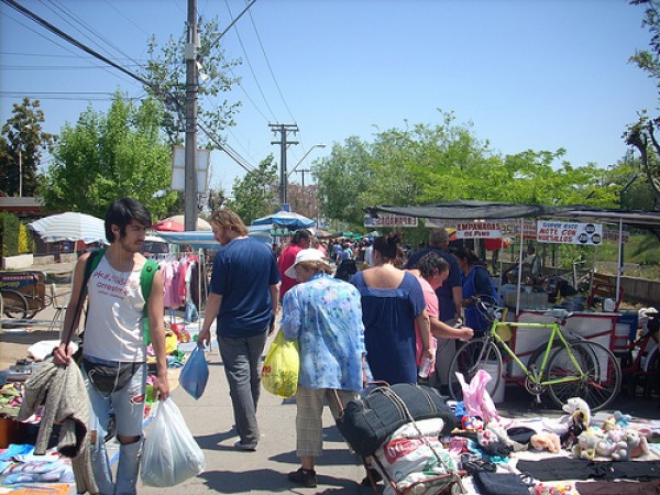 La pelea dura de los feriantes contra los supermercados