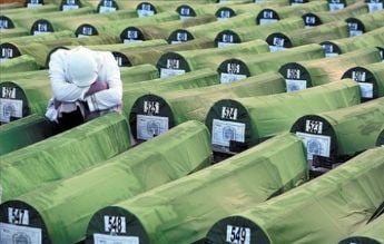 Srebrenica recordó a las 8.000 víctimas de la matanza de 1995