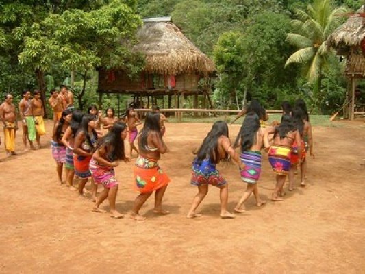 Transnacionales contra pueblos indígenas. Fiebre del oro en Colombia