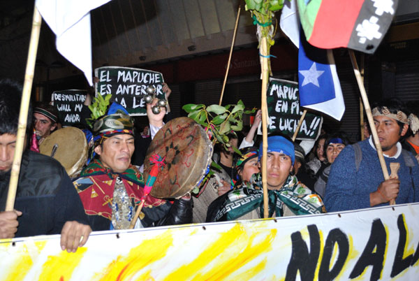 Voceros de presos mapuches demandan mesa de diálogo en Concepción