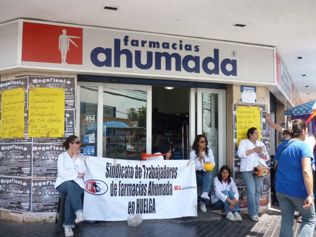 Continúa huelga legal en farmacias Ahumada