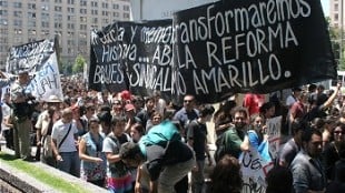 Profesores quieren hacer historia