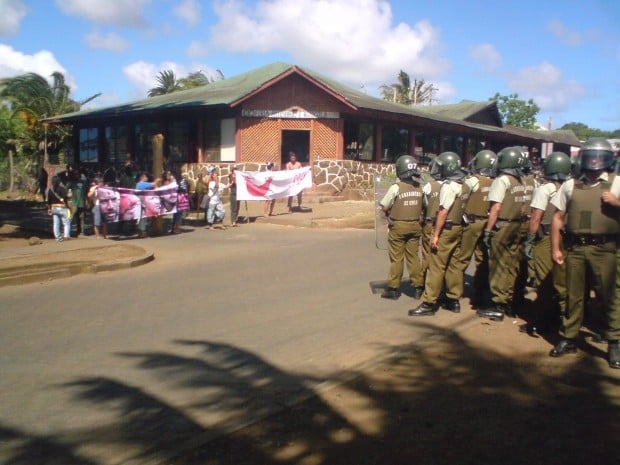 Violenta represión en Rapa Nui