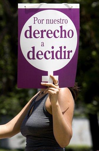 ONGs presentan campaña por la despenalización del aborto terapéutico