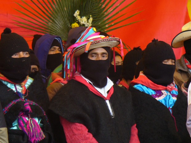Tras 17 años de la aparición del EZLN, el Gobierno mantiene una guerra encubierta