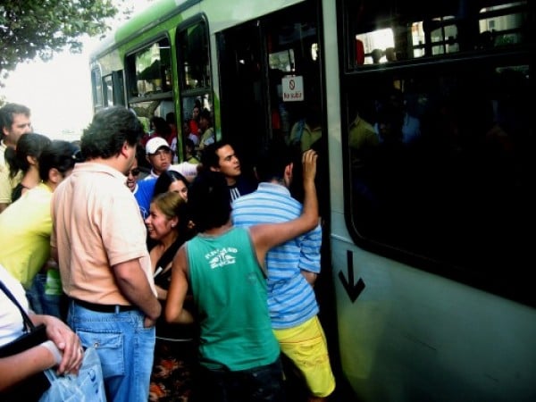 Transantiago de cumpleaños: Tarifa subirá $20 más. Hoy nueva manifestaciónen contra del alza