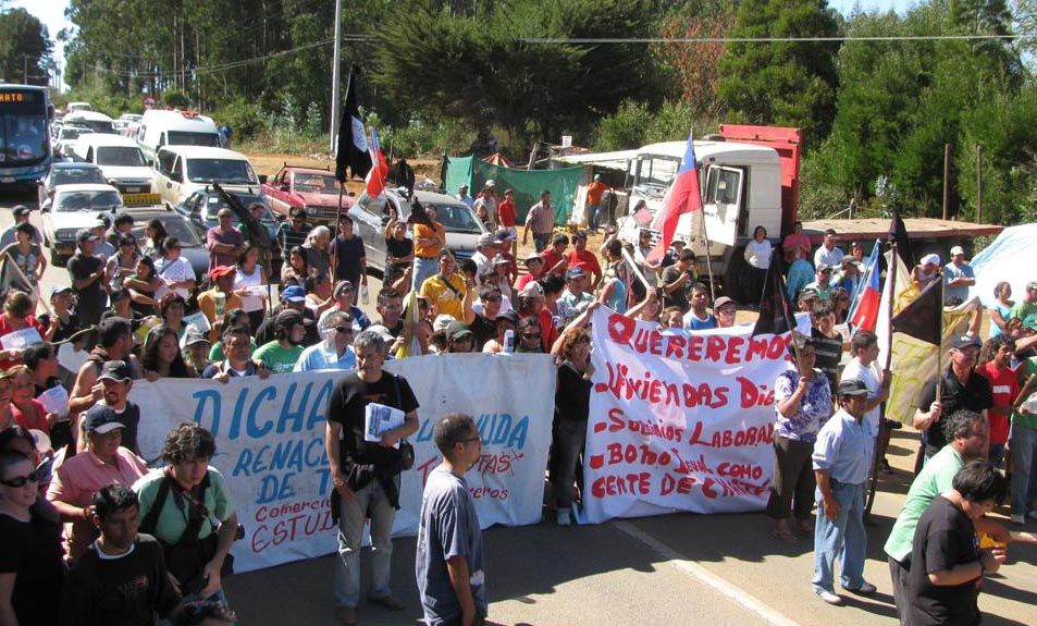 Piñera en son de paz a Dichato: 30 detenidos por sospecha de manifestación