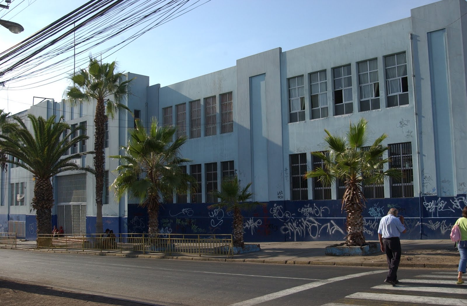 Gobierno quiere demoler Escuela Santa María de Iquique