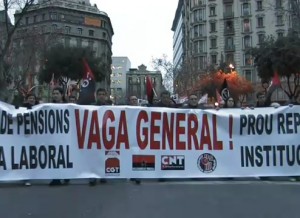 9.000 personas marchan en Barcelona contra los recortes sociales del Gobierno español