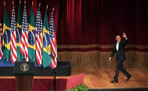 Bombardeo a Libia amarga reunión de Obama y Rousseff