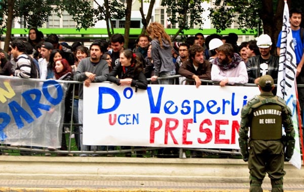 Estudiantes de la Universidad Central continúan con movilizaciones