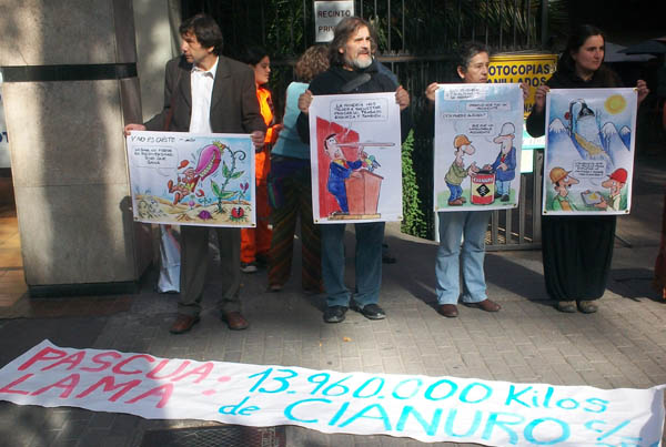 Cierran simbólicamente oficinas de Pascua Lama en Santiago
