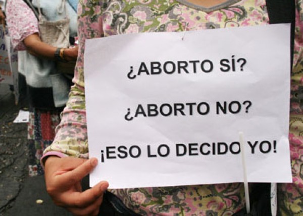 Movimiento por la interrupción legal del embarazo rechaza veto presidencial a aborto terapéutico