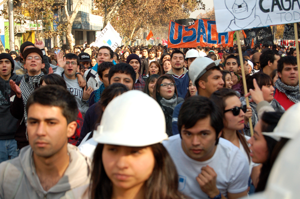 Intelectuales de México y Estados Unidos mandan apoyo a estudiantes chilenos