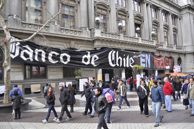 Banco de Chile sigue persiguiendo a sus empleados