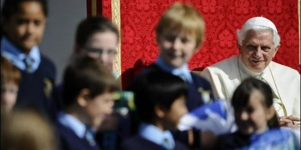 Víctimas de pedofilia demandaron al Papa en La Haya