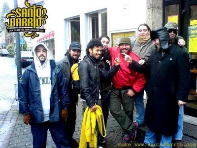 Santo Barrio celebra 15 años pegando fuerte (y tenemos regalos)