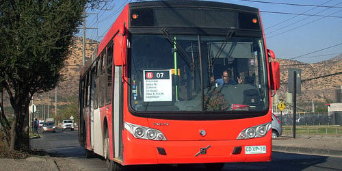 Conductores de zona B y H del Transantiago en paro este lunes 24