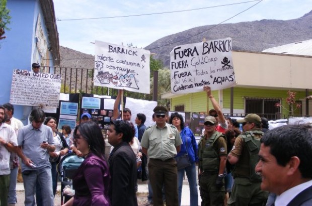 Comunidades exigen derogación del Tratado Minero suscrito entre Chile y Argentina