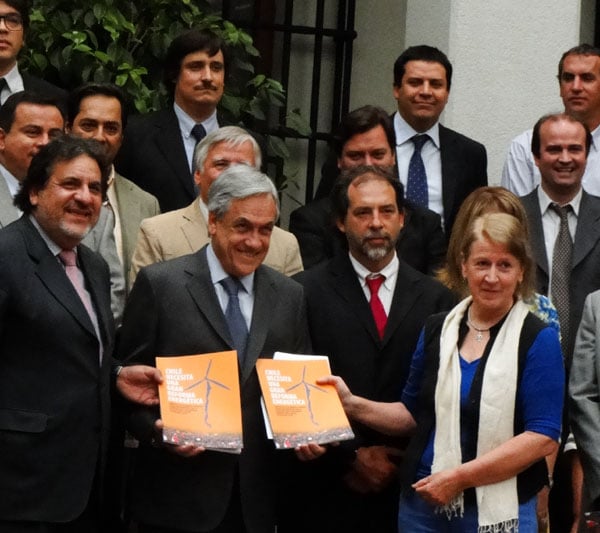 Presidente Piñera recibe propuesta energética emanada desde la sociedad civil