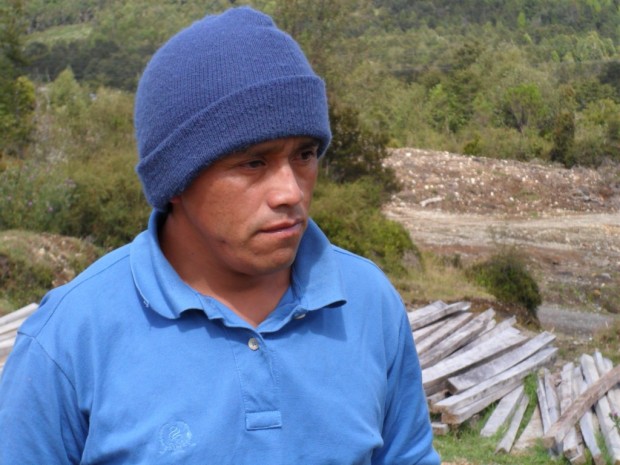 José Neún Güenteo, lonko de la comunidad williche de Weketrumao: «Piñera miente cuando dice que respeta a las comunidades»