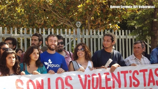 Coordinadora por la Lucha de los Pueblos y Confech interpela a parlamentarios a que rechacen la “Ley Hinzpeter”