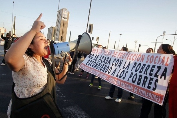 Pobladores movilizados: “La Ficha de Protección Social esconde la pobreza del pueblo chileno”