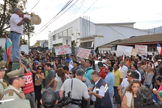 Reprimen a manifestantes que luchan por defensa del agua en La Ligua