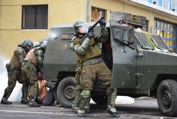 Izquierda Ciudadana (IC) repudia violencia de Carabineros en contra de estudiantes y exige que justicia civil investigue los casos