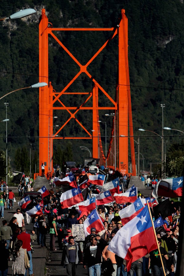 Marcha y caravana de vehículos en Aysén inician semana clave de protestas