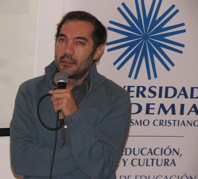 Máximo exponente de la educación popular dictará conferencia en Santiago