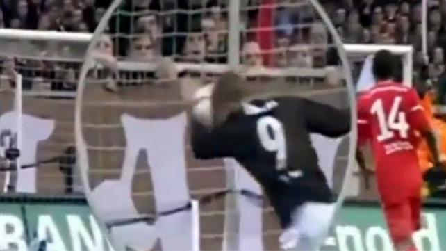 Fair Play: jugador alemán pide anular gol que hizo con la mano