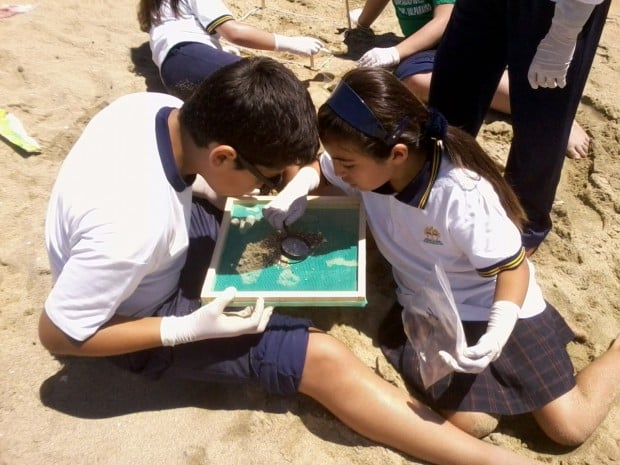 Niños científicos de la basura ya investigan soluciones para el medioambiente