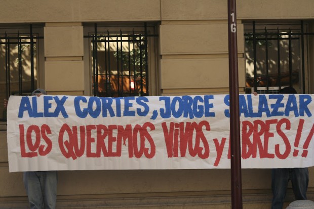 Familiares de chilenos perseguidos en Argentina por muerte de un policía exigen respetar su vida