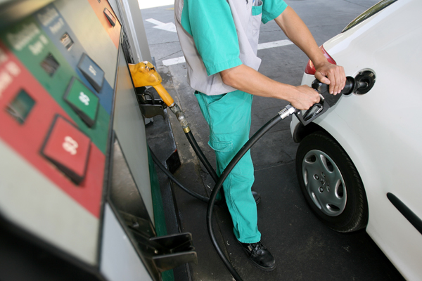 Impuesto a los combustibles: ¿Quién paga de más?