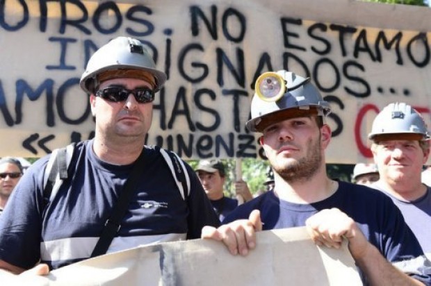 Mineros españoles extienden huelga general y protestas indefinidamente