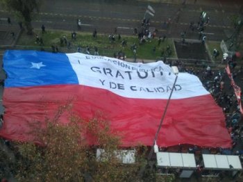 Más de cien mil personas marcharon en todo Chile