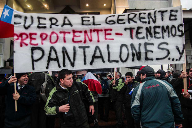 [GALERÍA] Segundo día de huelga legal de trabajadores de Tur Bus