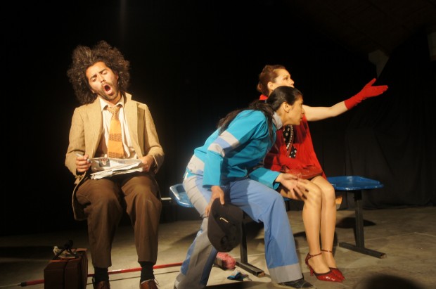Compañía de Teatro La Réplika: Caminos comunes, problemas corrientes