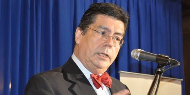 Luis Riveros, gran maestro de la Gran Logia de Chile: A los masones «nos interesa liderar una propuesta de nueva Constitución»